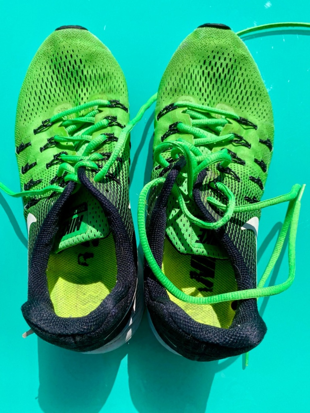 Nike Bright Green Lightweight Running Shoes - Picture 2 of 4